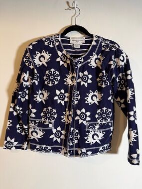 Adrienne Vittadini Navy & White Floral Knit Button Front  size S